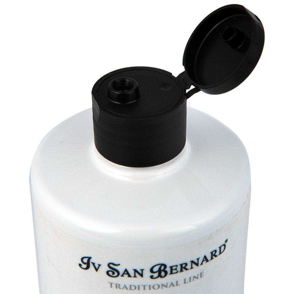 Кондиционер IV SAN BERNARD Traditional Line Банан для средней шерсти 0,5л